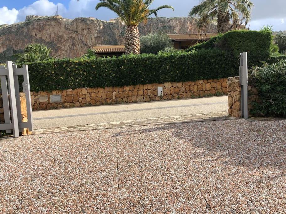 קוסטונאצ'י Villa Levante Vista Mare Cornino מראה חיצוני תמונה