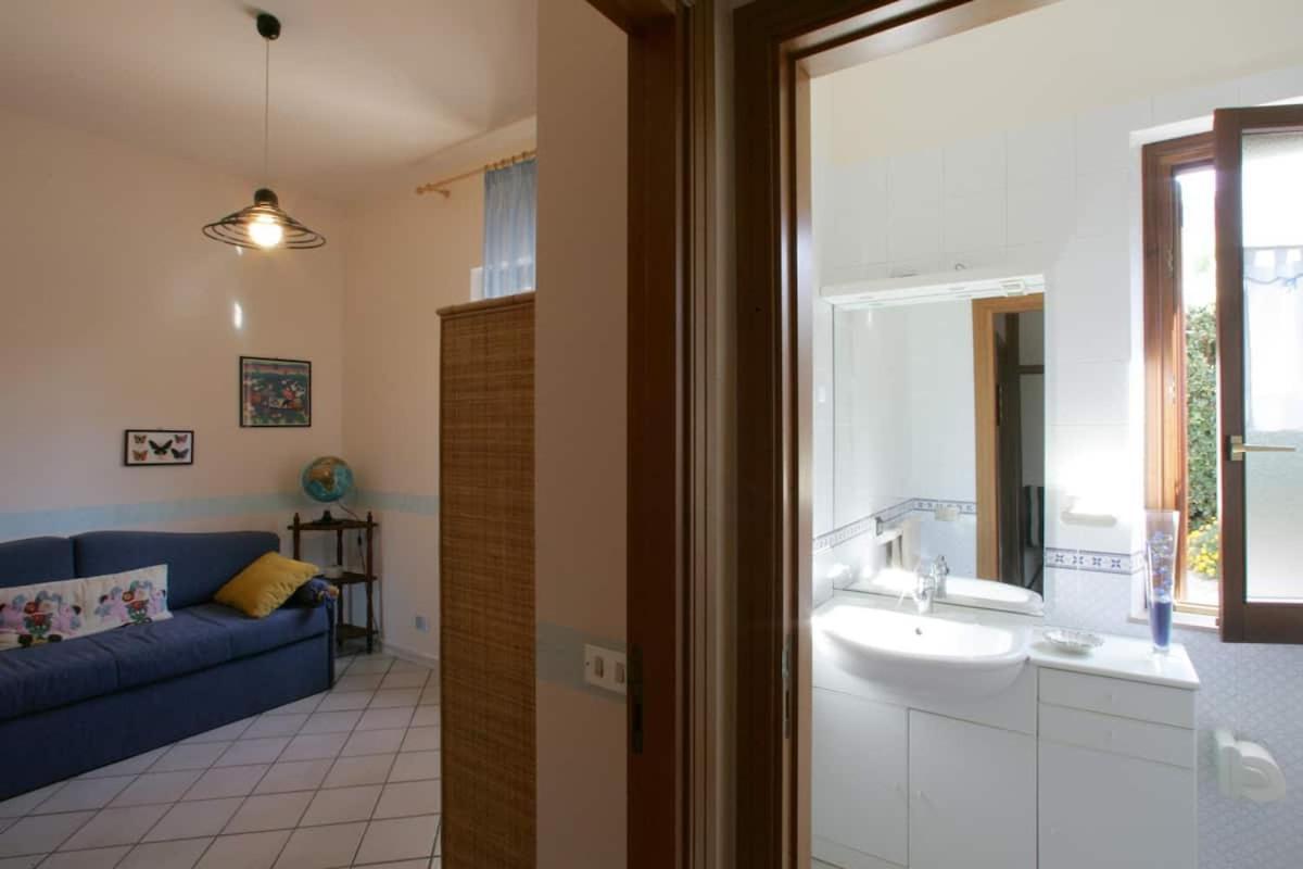 קוסטונאצ'י Villa Levante Vista Mare Cornino מראה חיצוני תמונה